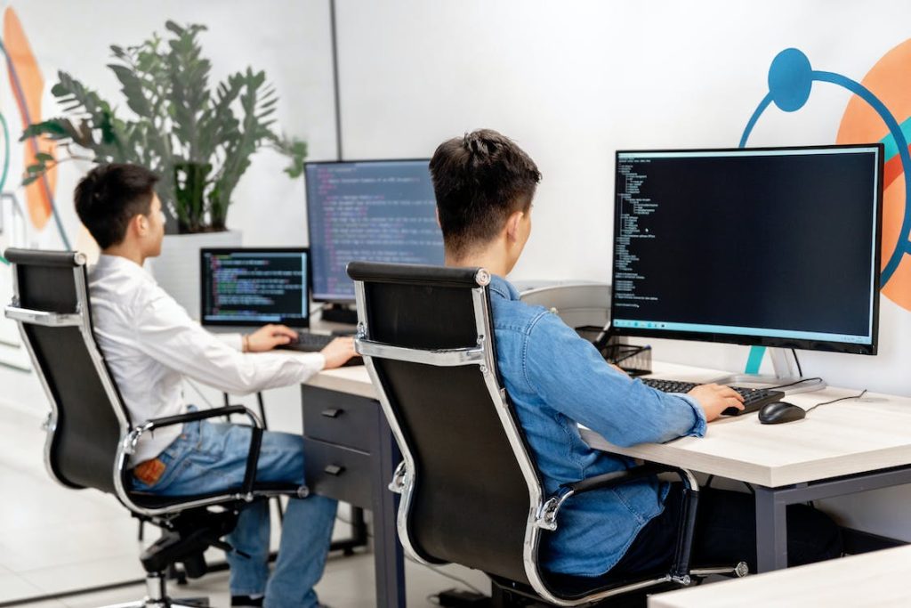 Est-ce vraiment intéressant de suivre une formation en bureautique ? - plare. 60719538865e503b6404b4d44d1cdc16 - plare.