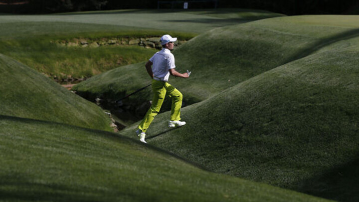 découvrez l'univers fascinant des golfeurs légendaires qui ont marqué l'histoire du golf. de leurs exploits sur les parcours aux leçons de vie inspirantes, plongez dans la carrière de ces icônes du sport qui continuent d'influencer des générations de joueurs.