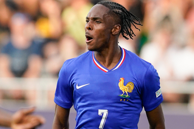 découvrez les meilleurs joueurs danois de football, leurs performances impressionnantes et leur impact sur le jeu international. explorez l'histoire et les moments forts qui font briller le football danois sur la scène mondiale.