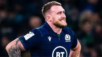 découvrez les joueurs écossais emblématiques qui ont marqué l'histoire du rugby avec leur talent, leur détermination et leur passion pour le jeu. plongez dans l'univers de ces légendes qui ont su faire briller les couleurs écossaises sur la scène internationale.