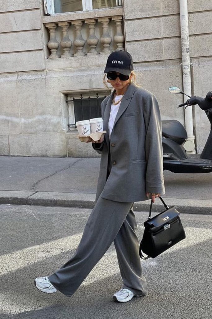 découvrez les tendances incontournables des marques de mode féminine en 2025. explorez les collections, les créateurs émergents et les pièces essentielles pour un style moderne et audacieux.