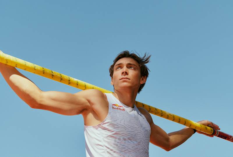 découvrez les records impressionnants du saut à la perche, un sport fascinant alliant puissance et élégance. plongez dans l'histoire des performances exceptionnelles et des athlètes qui ont marqué cette discipline.