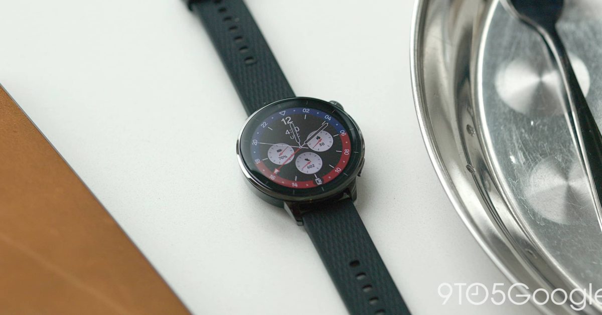 La OnePlus Watch 3 (43 mm) et les Buds 4 sont désormais disponibles, offrant une expérience connectée haut de gamme. La montre est proposée au prix de 299 € (fr.eloutput.com), tandis que les écouteurs sont disponibles à 109,65 € (cdiscount.com).