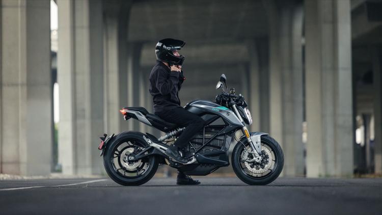 découvrez les marques de motos les plus tendances en 2025. explorez les innovations, les modèles et les performances des fabricants de deux roues pour une conduite inégalée. renseignez-vous sur les nouveautés de l'année et choisissez votre prochaine moto.