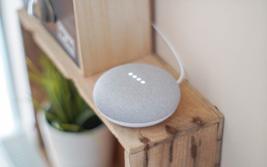 découvrez les enceintes connectées google : un son de qualité, le contrôle vocal intelligent et l'accès facile à vos contenus préférés. simplifiez votre quotidien grâce à google assistant.