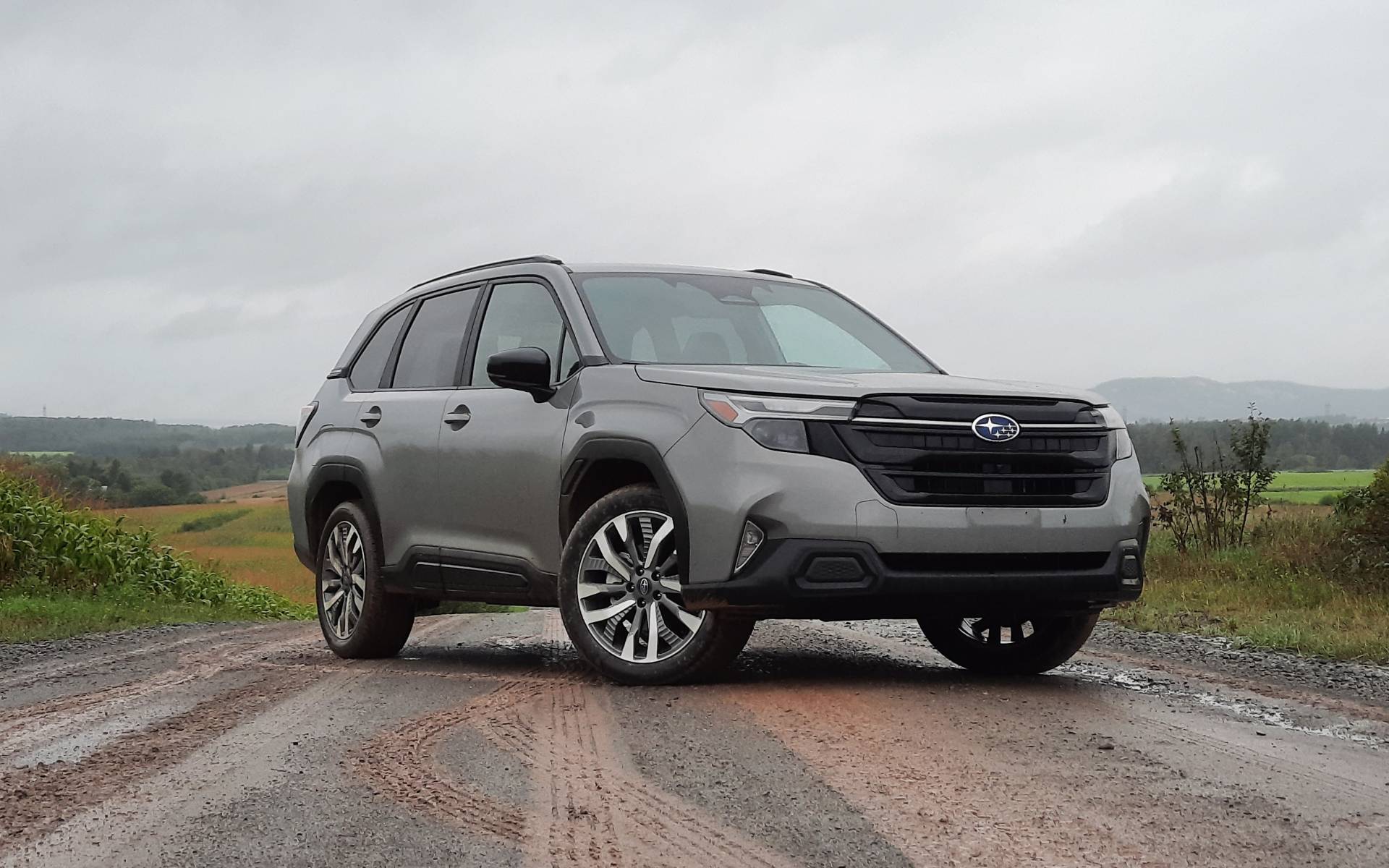 découvrez les modèles auto tendance du moment : les dernières nouveautés, designs innovants et technologies de pointe pour choisir la voiture qui vous ressemble.