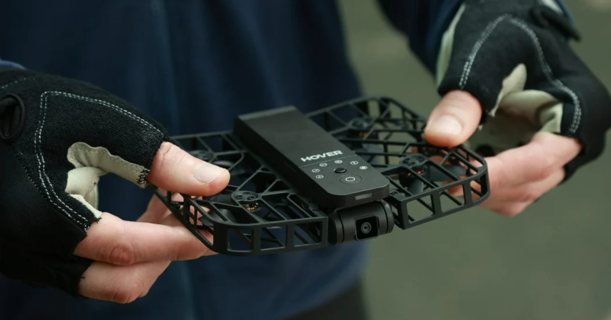 Profitez des meilleures offres Black Friday sur les drones avec ces cinq promotions exceptionnelles encore disponibles.


DJI Mini 4K : Ce drone léger de moins de 249 g offre une vidéo 4K à 30 fps et une autonomie de vol de 31 minutes. Actuellement, le prix est de 239 $ (environ 204 €), soit une réduction significative par rapport au prix habituel de 299 $. (techradar.com)


DJI Neo : Idéal pour les débutants, le DJI Neo est proposé à 159 $ (environ 136 €), une offre exceptionnelle pour un drone de cette qualité. (dronedj.com)


DJI Avata 2 : Ce drone FPV offre une expérience immersive avec une réduction de 180 $ sur le prix habituel. (dronedj.com)


DJI Flip : Ultra-portable et offrant des fonctionnalités avancées, le DJI Flip est disponible à 349 $ (environ 297 €), une offre à ne pas manquer. (dronedj.com)

DJI Air 3 : Ce drone à double caméra est proposé à 879 $ (environ 748 €), offrant une qualité d'image exceptionnelle à un prix réduit. (dronedj.com)

Ces offres sont limitées dans le temps et disponibles jusqu'à épuisement des stocks. N'attendez plus pour acquérir le drone de vos rêves à un prix avantageux.