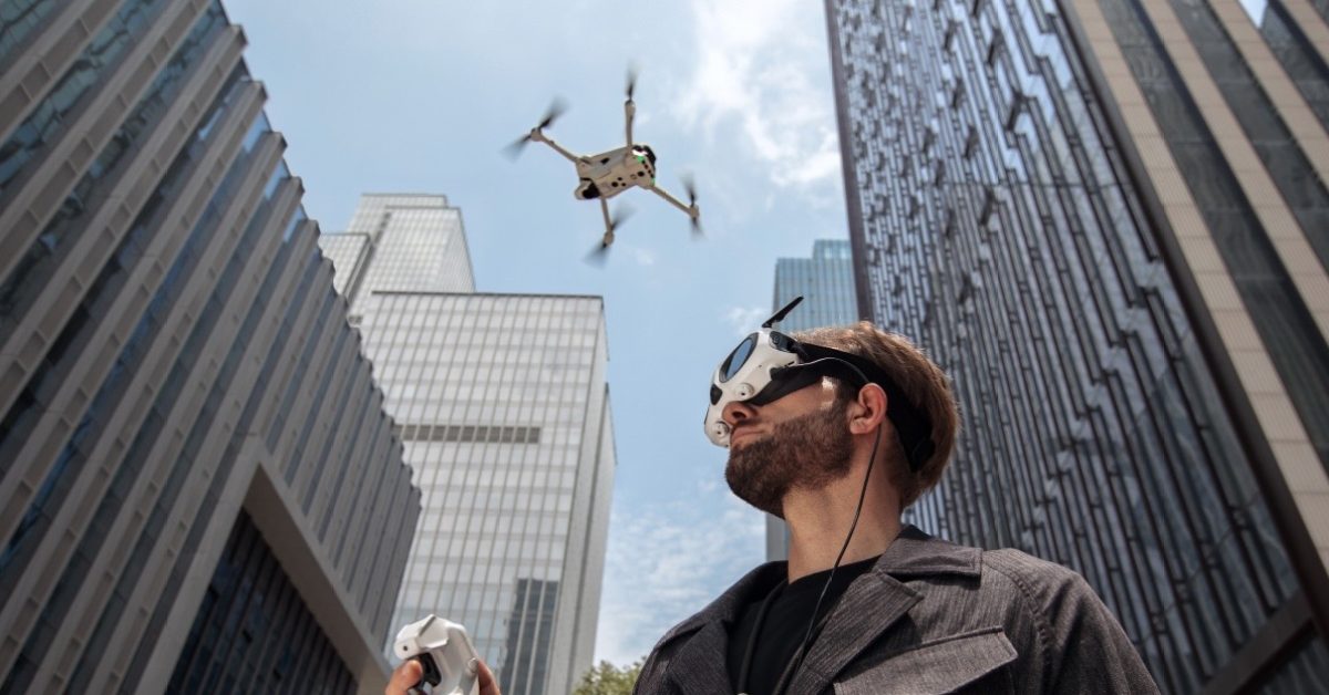 Le drone Antigravity A1 360° est désormais disponible à l'achat