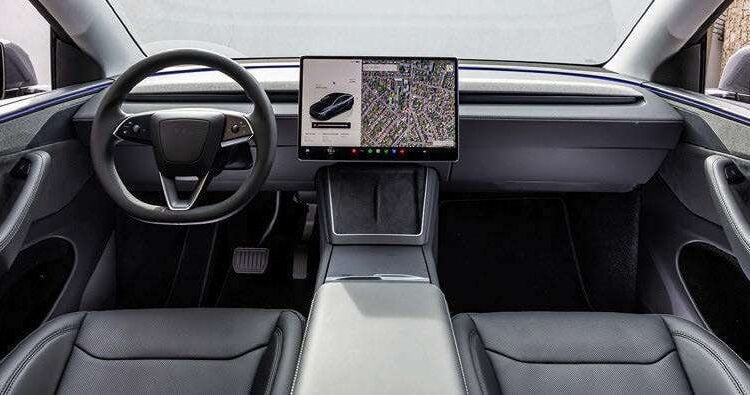 tesla évite la suspension de ses ventes en californie, assurant la continuité de sa présence sur l'un des marchés automobiles les plus importants des états-unis.