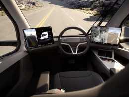 découvrez comment le tesla semi devient éligible à 165 millions de dollars d'incitations en californie, renforçant l'adoption des véhicules électriques dans le transport commercial.