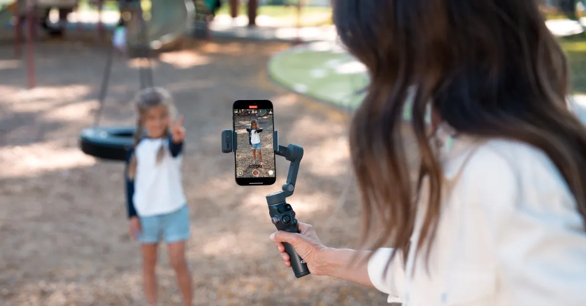 Gimbals pour smartphones DJI à prix réduit : oubliez les trépieds !