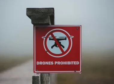 Florida man condamné à 81 ans de prison pour contrebande illégale de drones : un coup dur pour la sécurité aérienne