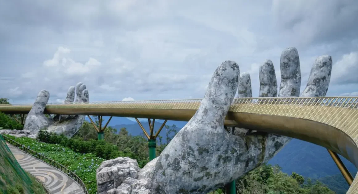 Touristes et drones : 83 vols perturbés, tensions militaires en hausse au Vietnam