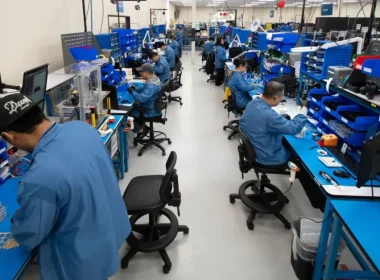 Us army finalise un contrat record pour son drone le plus rapide