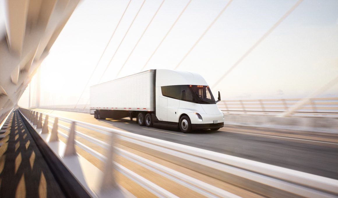 découvrez comment le tesla semi inspire l'adoption grâce à l'expérience d'un nouvel utilisateur, entre innovation et performance.