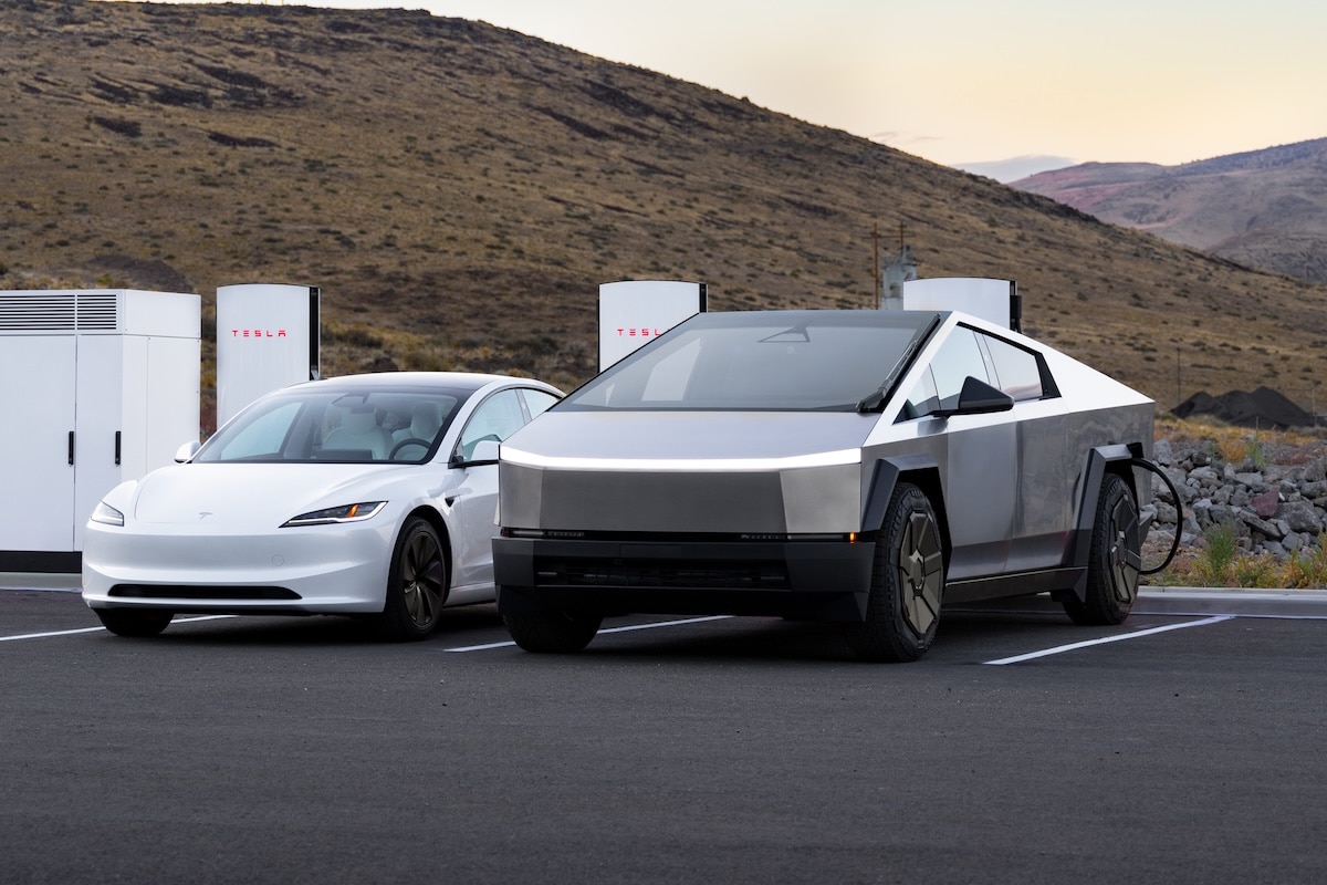 tesla déploie la nouvelle génération de superchargeurs v4 avec 400 bornes, offrant une recharge ultra-rapide et une meilleure expérience pour les conducteurs de véhicules électriques.