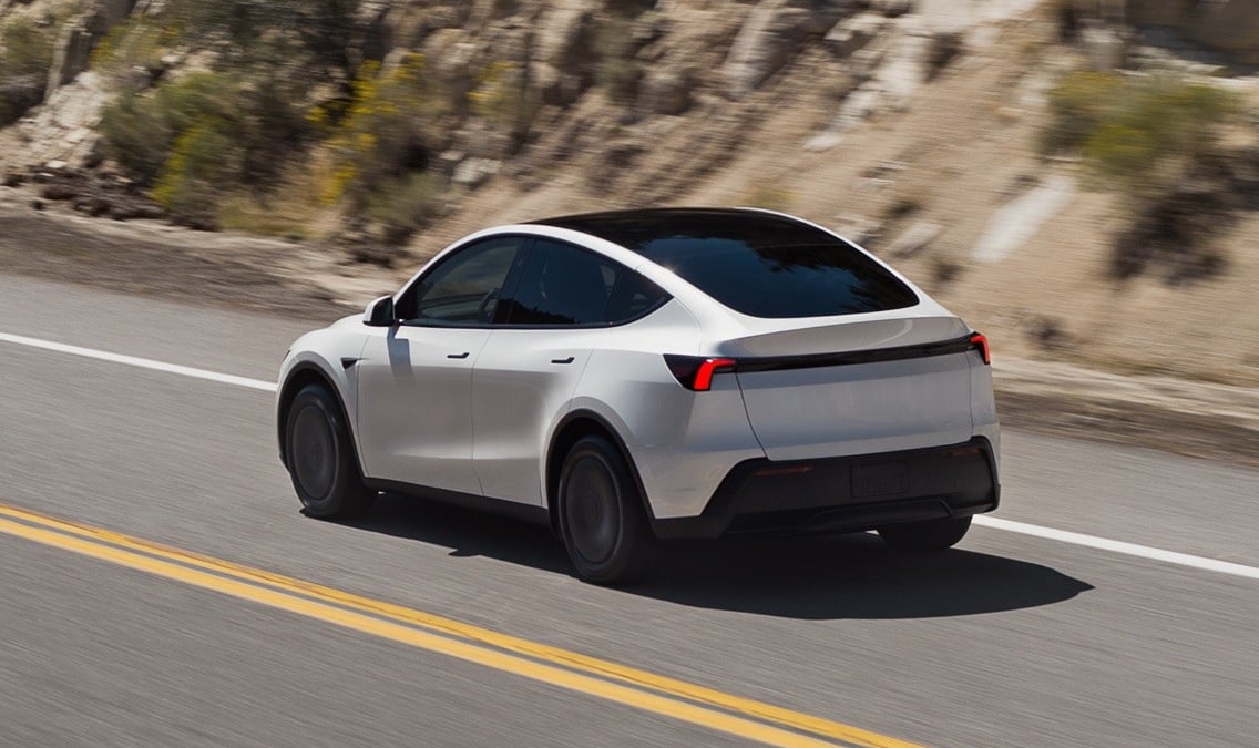 tesla domine le marché des véhicules électriques en norvège avec une part de 98 %, confirmant son leadership incontesté dans le pays.