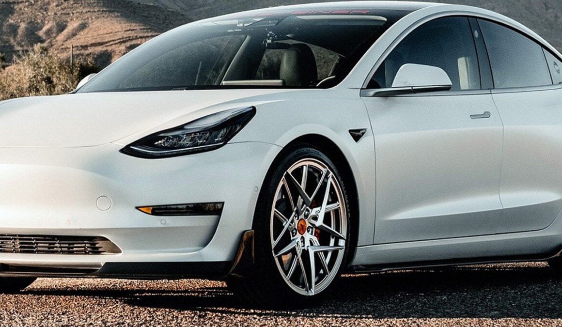 tesla domine le marché des véhicules électriques en norvège avec une part de 98 %, consolidant sa position de leader incontesté.