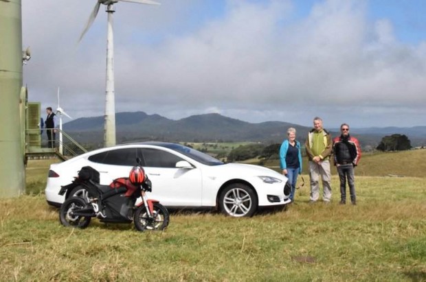 découvrez la tesla model y en australie : performances, design et innovations électriques vues de près dans ce pays unique.