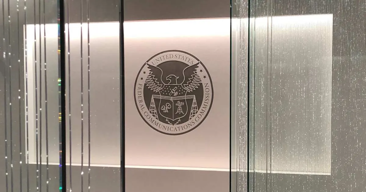 Évolution de la stratégie dronique aux États-Unis : nouvelles initiatives de la FCC pour un avenir aérien innovant