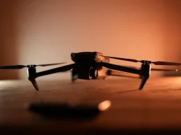 Pentagone évoque des informations secrètes dans le conflit sur l'interdiction des drones DJI