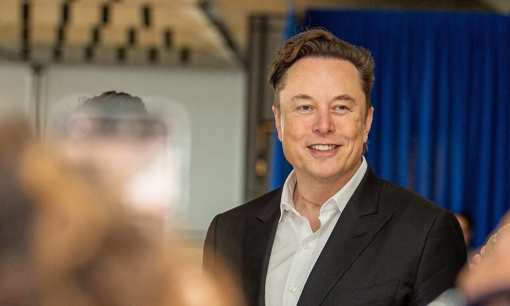 Elon Musk conteste la note de crédit de Tesla chez Moody’s après une meilleure note pour SpaceX