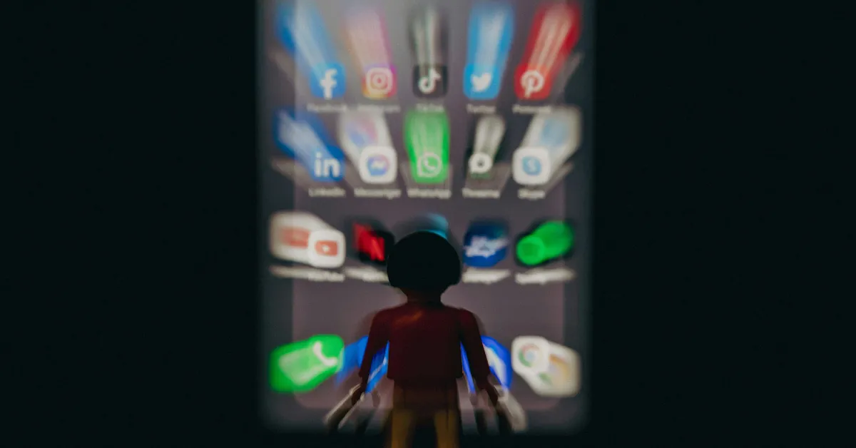 60 % des vidéos TikTok seraient du contenu IA médiocre, contre 21 % sur YouTube