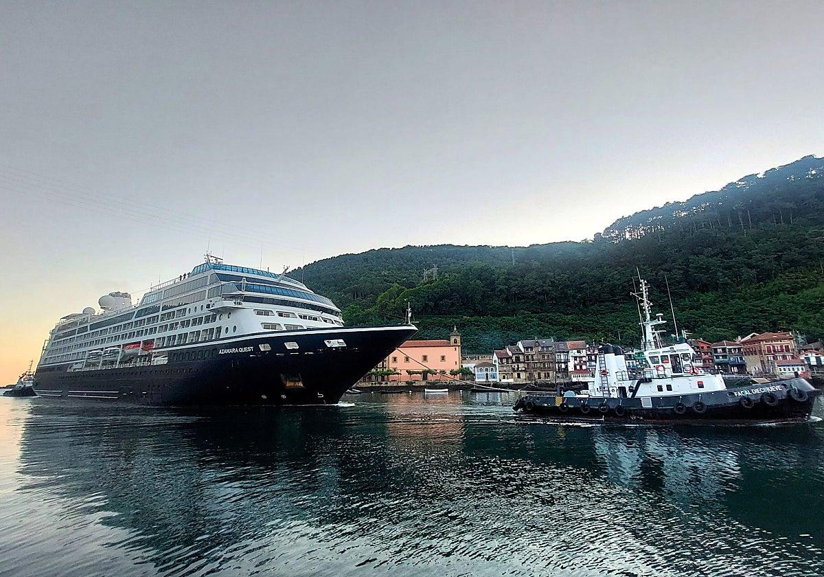 El Azamara Quest fait escale au port de Pasaia, joyau maritime de la côte guipuzcoane - plare. El Azamara Quest fait escale au port de Pasaia, joyau maritime de la côte guipuzcoane