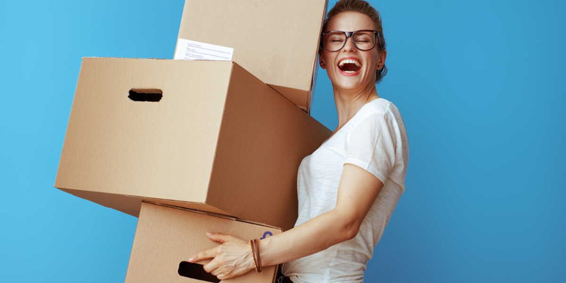 Envoyer un colis sans se ruiner : l&rsquo;astuce de la livraison entre particuliers