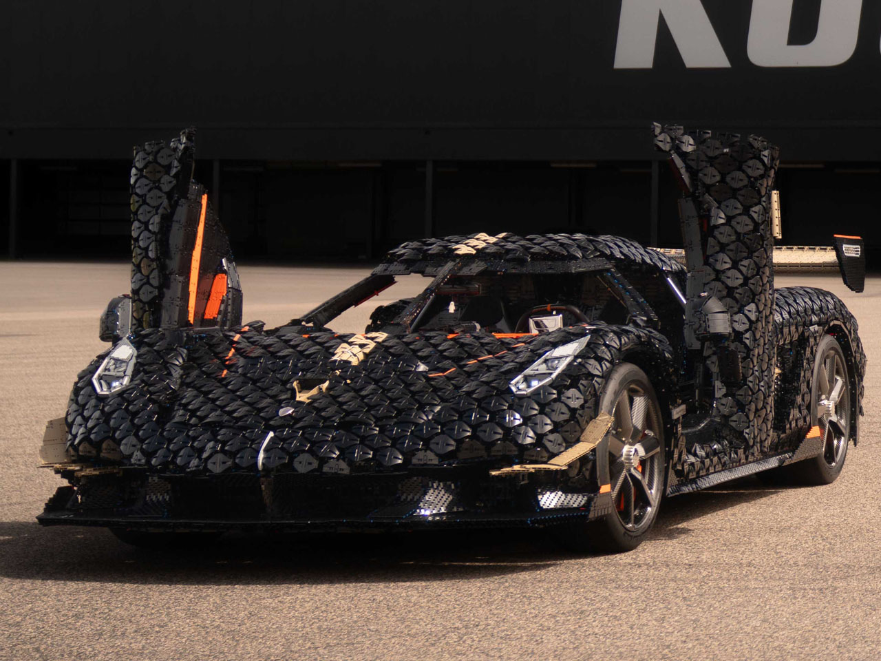 Voiture LEGO grandeur nature Koenigsegg Sadair’s Spear : un record de vitesse pour les voitures en briques