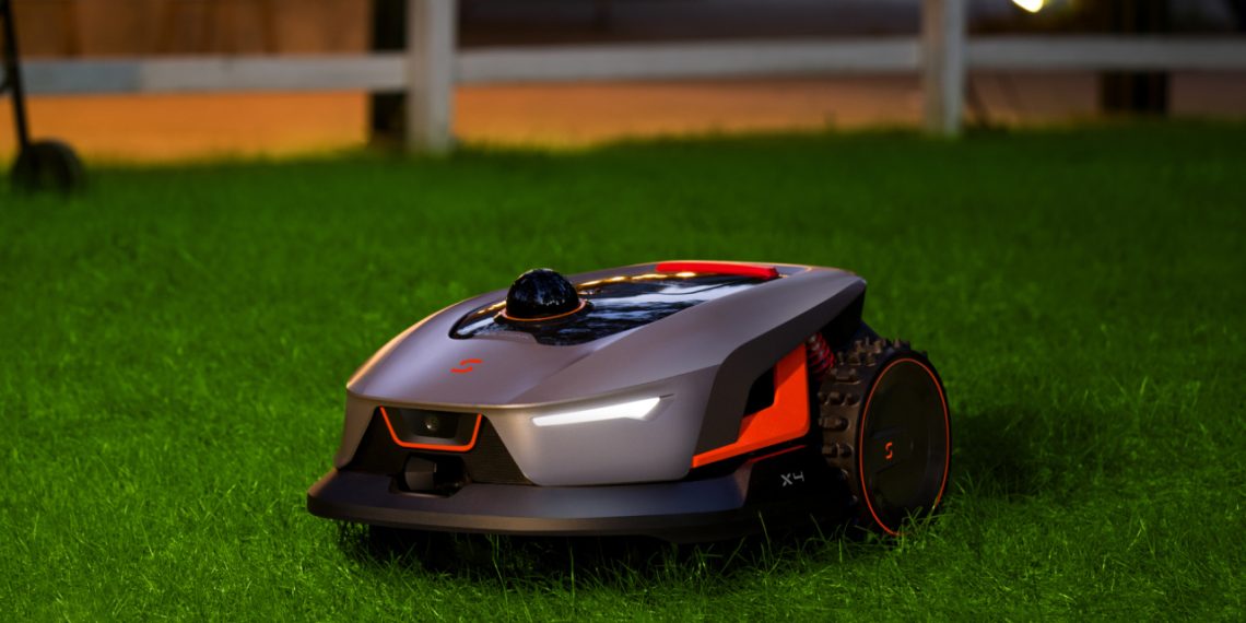 Sunseeker primée : robot tondeuse sans fil périphérique capable d’entretenir un terrain de football - plare. Sunseeker primée : robot tondeuse sans fil périphérique capable d’entretenir un terrain de football