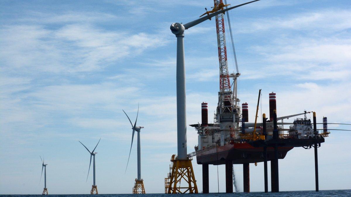 Trump relance le gaz naturel à 2,2 milliards d’euros et tourne le dos à l’éolien en mer - plare. Trump relance le gaz naturel à 2,2 milliards d’euros et tourne le dos à l’éolien en mer
