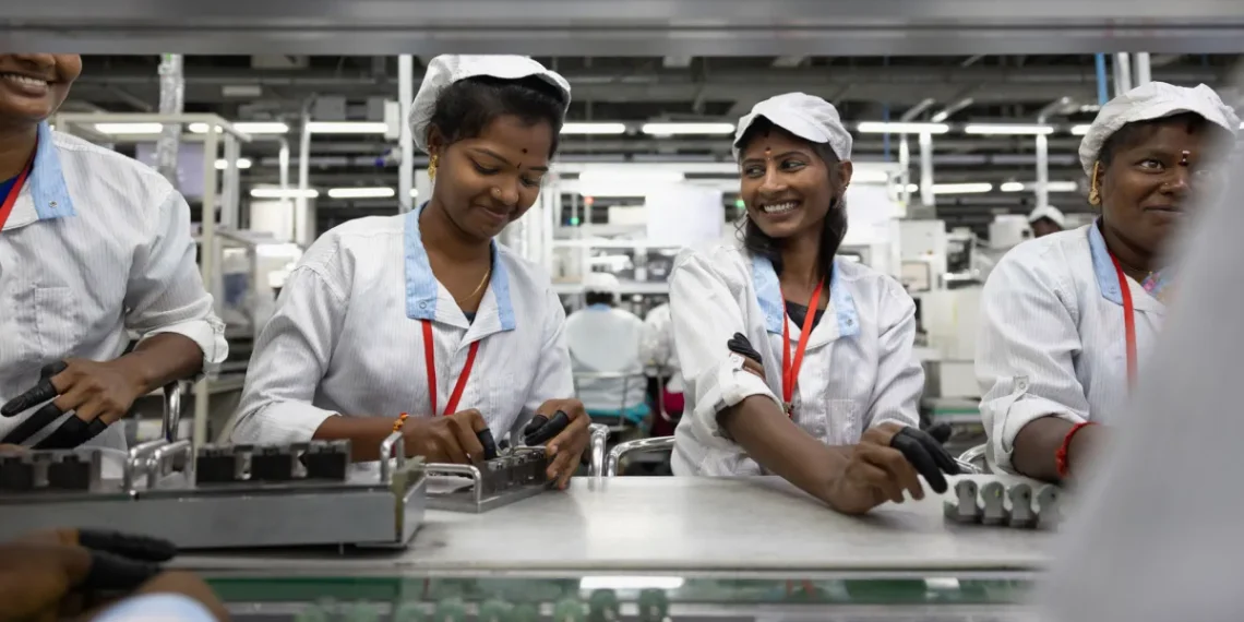iPhone fabriqué en Inde : un coup de pouce tarifaire qui relance la production Apple - plare. Apple supplier Tata échappe aux sanctions après une alerte à la pollution en Inde