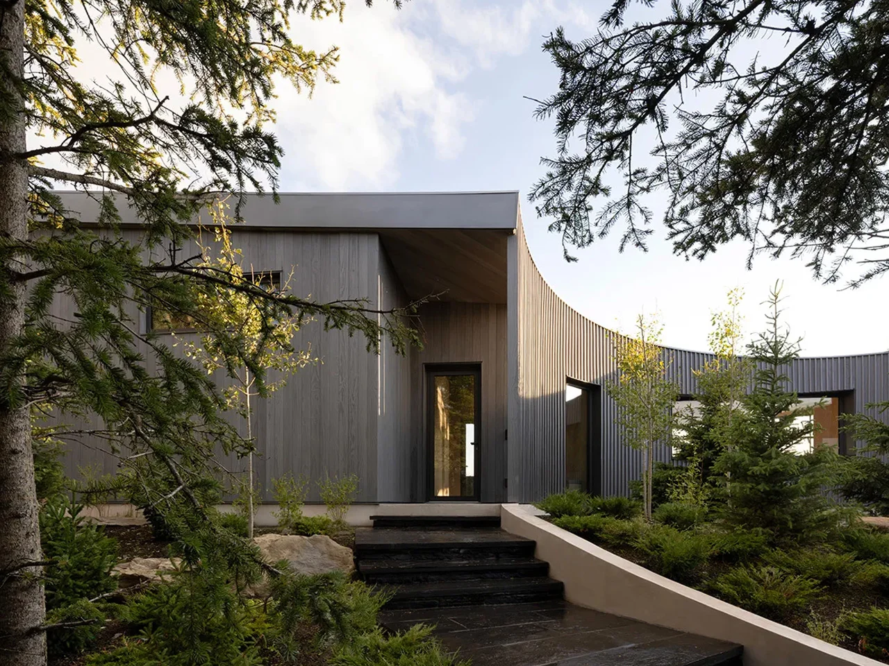 Young Projects : la Cut Out House prouve que la soustraction est l’outil le plus puissant en architecture moderne