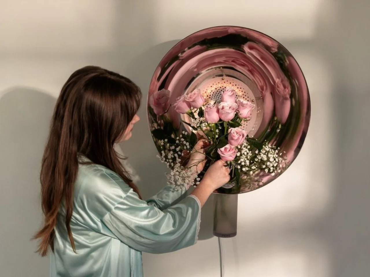 Fiore, applique murale, vase et parfum 3-en-1 au design sculptural