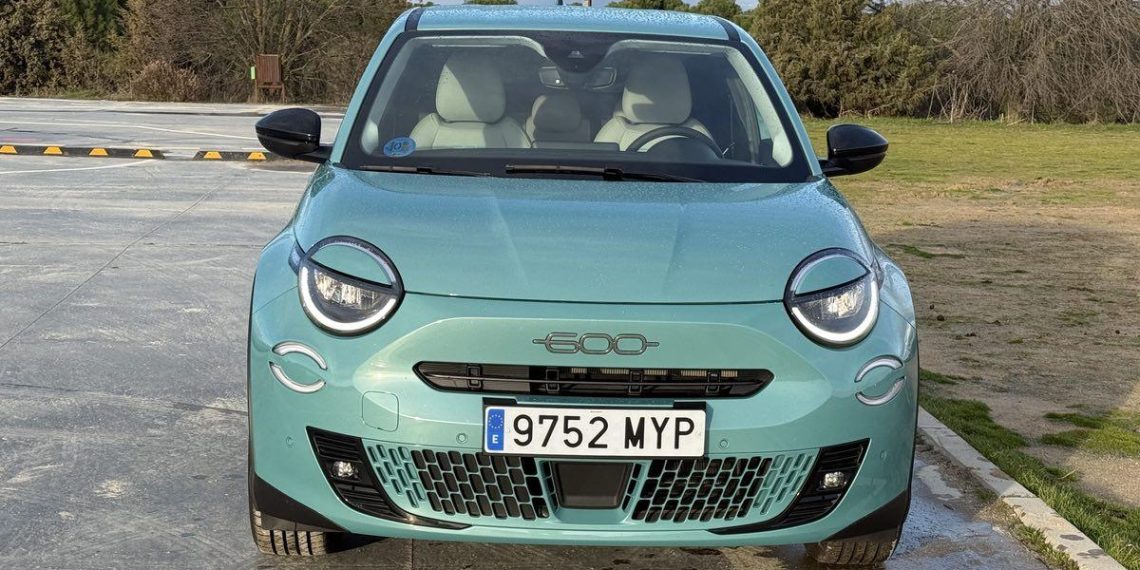 Guide complet de la gamme électrique Fiat : modèles, autonomie et prix en euros - plare. Guide complet de la gamme électrique Fiat : modèles, autonomie et prix en euros