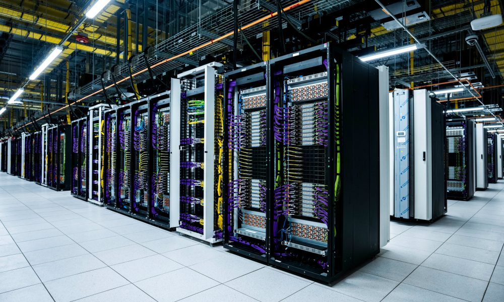 SpaceX : Starmind pourrait rendre les data centers sur Terre obsolètes - plare. SpaceX : Starmind pourrait rendre les data centers terrestres obsolètes