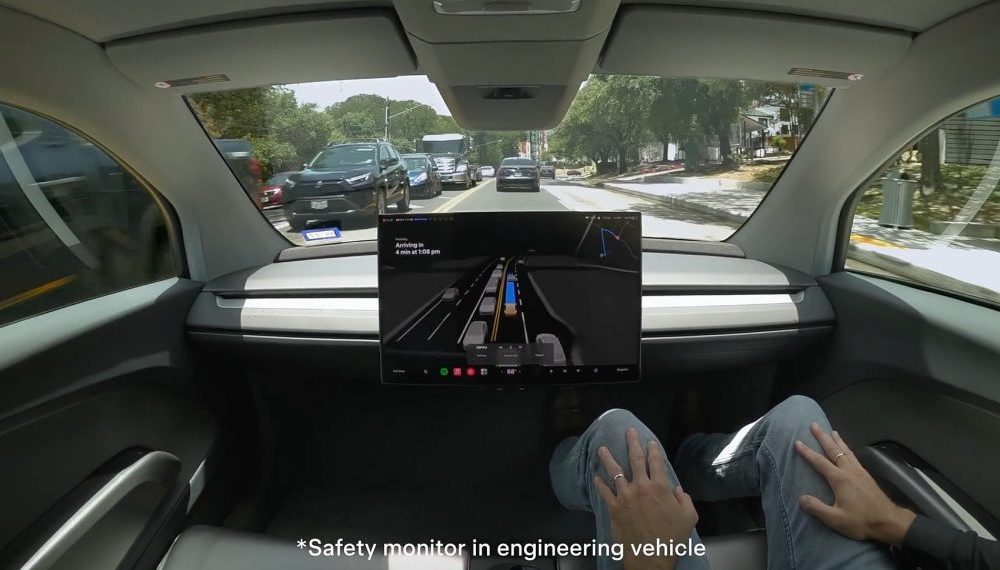 Tesla lance les tests sur route du Cybercab sans volant ni pédales, le robotaxi autonome intrigue - plare. Tesla lance les tests sur route du Cybercab sans volant ni pédales, le robotaxi autonome prend forme