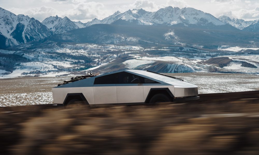 Tesla modifie sa politique de transfert FSD sur le nouveau Cybertruck, entraînant des annulations et l&rsquo;inquiétude des clients
