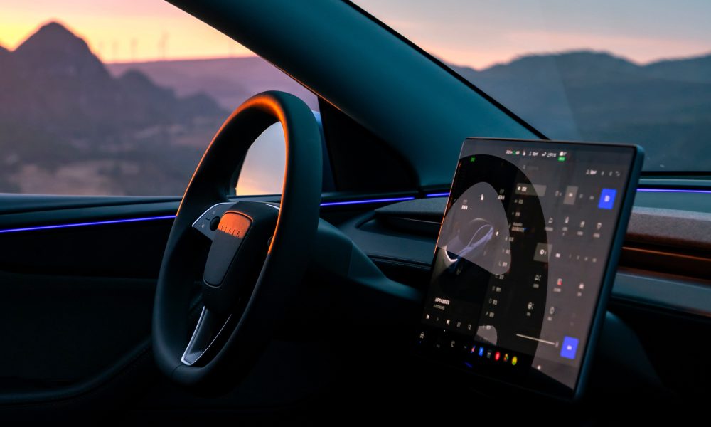 Tesla prépare une intégration renforcée de Grok à la FSD et la fonction Banish d’ici 3 mois - plare. Tesla prépare une intégration renforcée de Grok à la FSD et la fonction Banish d’ici 3 mois