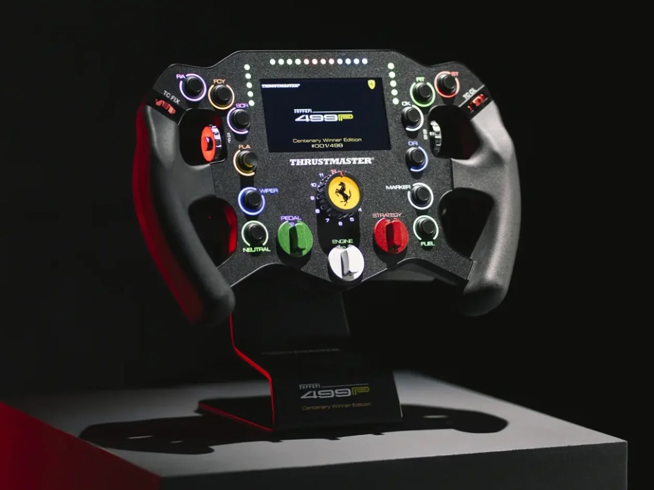 Thrustmaster dévoile le volant Ferrari 499P 1:1 du Mans en édition limitée à 499 exemplaires - plare. Thrustmaster dévoile le volant Ferrari 499P 1:1 du Mans en édition limitée à 499 exemplaires