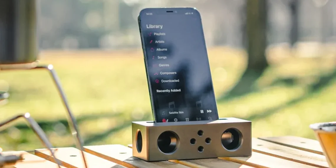 Cette enceinte à 156 euros sans batterie amplifie pourtant votre iPhone - plare. Cette enceinte à 156 euros sans batterie amplifie pourtant votre iPhone