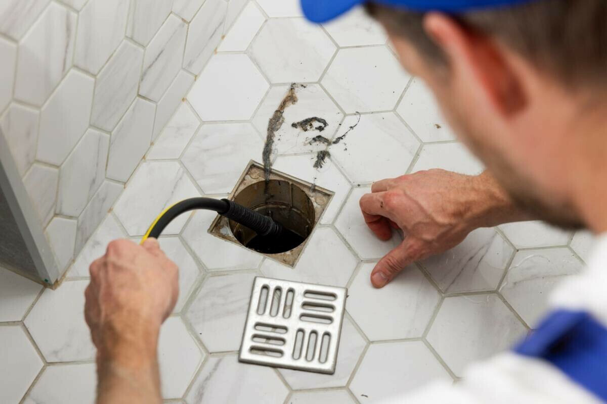Canalisations bouchées à la maison : Le guide complet de prévention, d’entretien et de dépannage