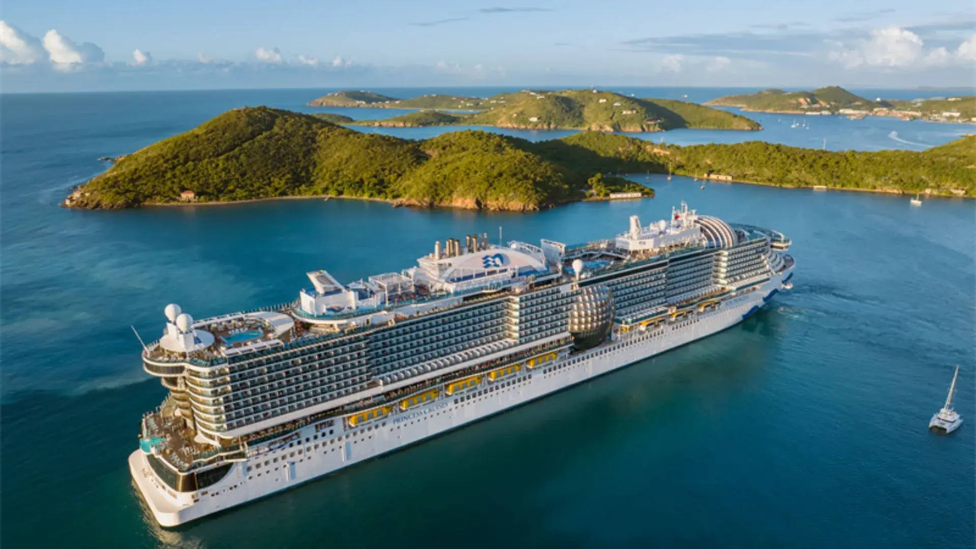 Celebration Key de Carnival Cruise Line fête sa première année avec 2,4 millions de visiteurs aux Bahamas