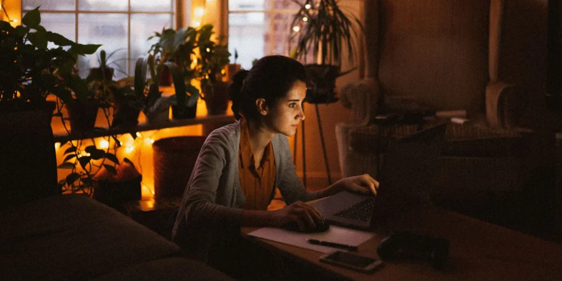 Claude AI pourrait vous alerter en cas d’usage excessif : limites, abonnement et prix en euros