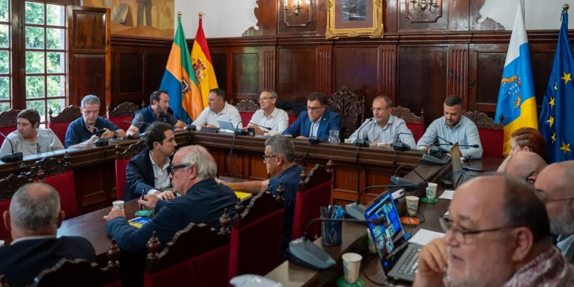 La Palma renforce la vigilancia de emisiones : le suivi des gaz volcaniques reste prioritaire
