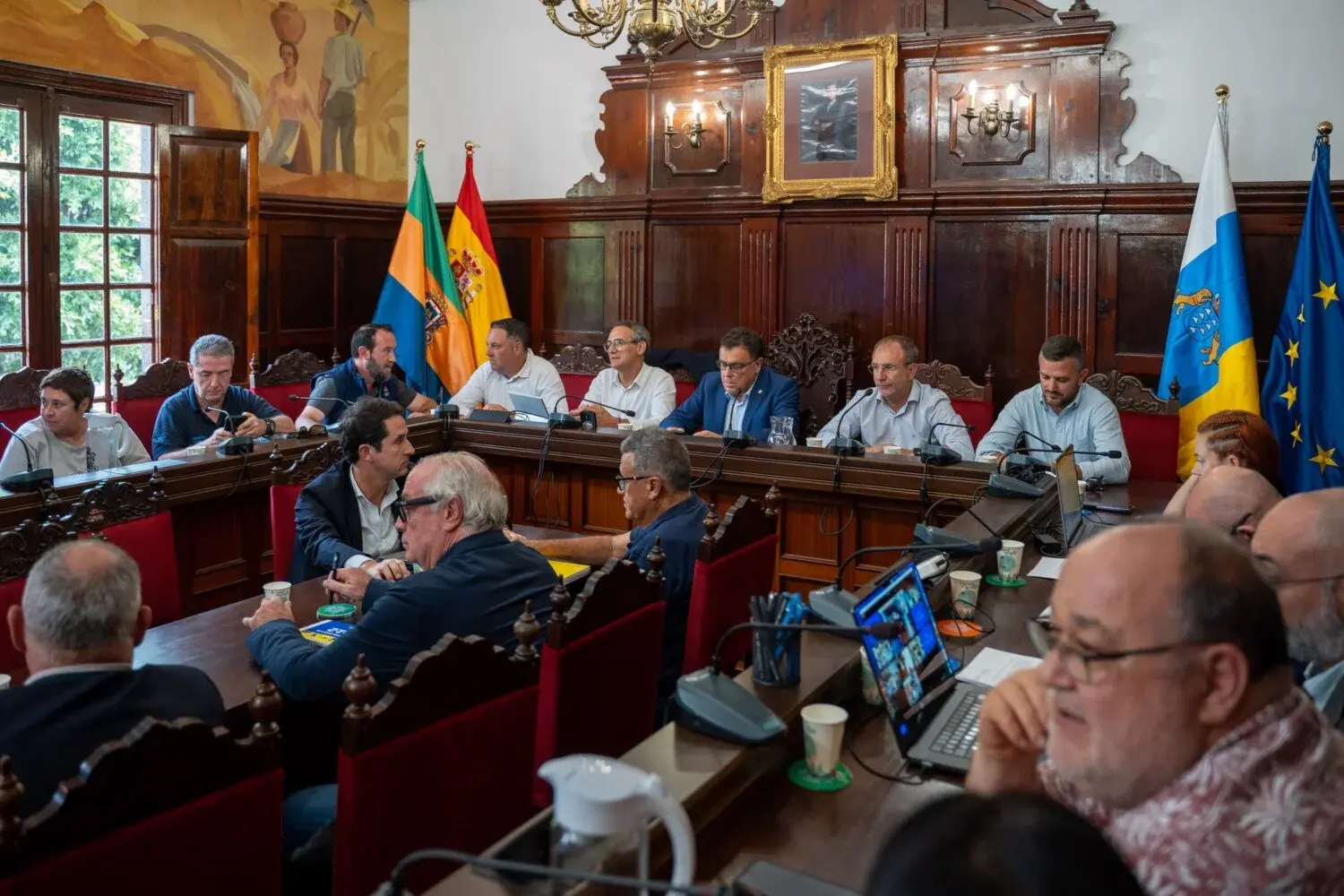 La Palma renforce la vigilancia de emisiones : le suivi des gaz volcaniques reste prioritaire