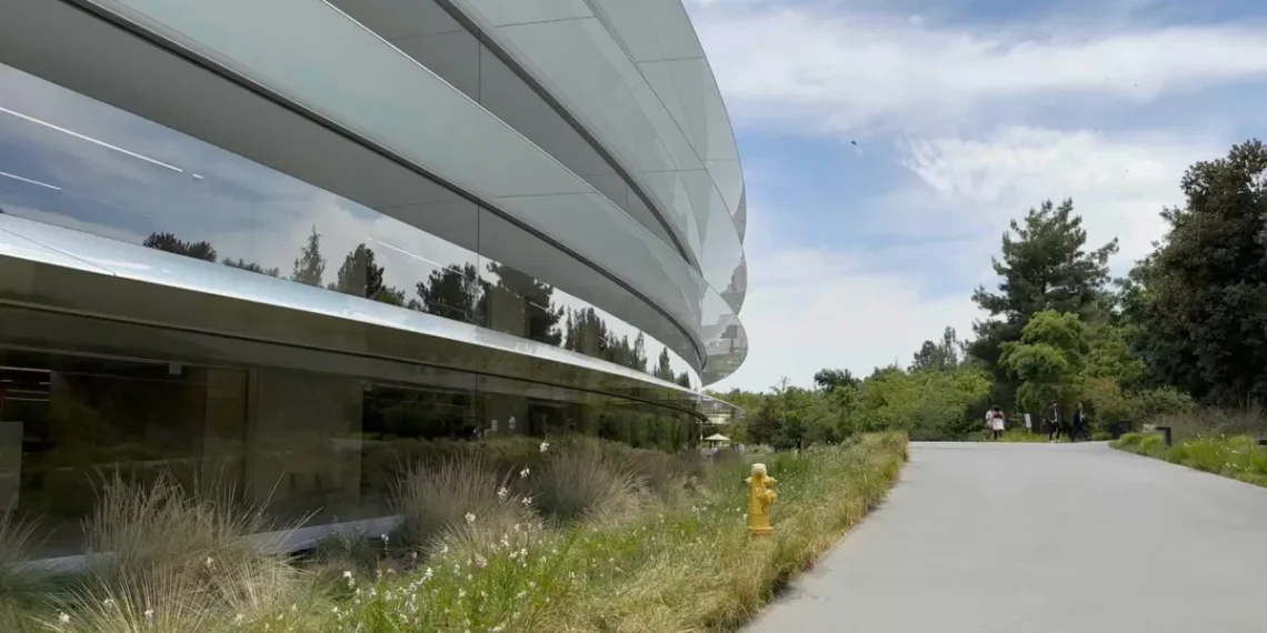 Apple poursuit OpenAI : plus de 400 anciens employés de la marque y travaillent - plare. Apple poursuit OpenAI : plus de 400 anciens employés de la marque y travaillent