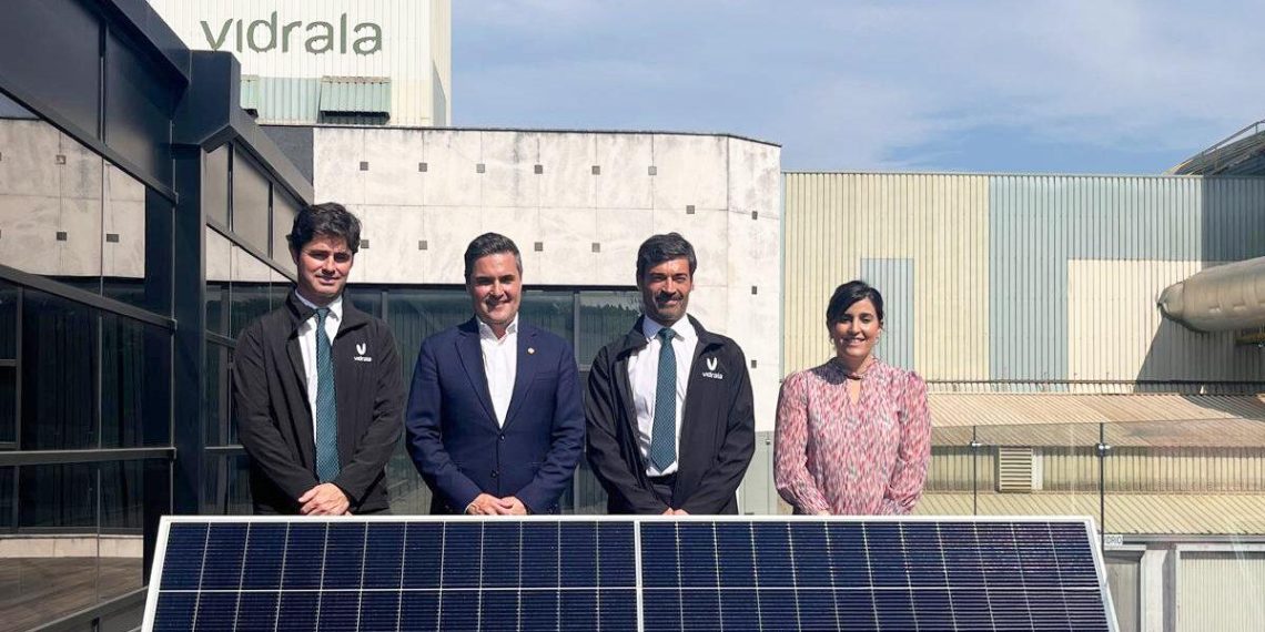 Vidrala lance à Llodio la plus grande centrale d’autoconsommation industrielle du Pays basque
