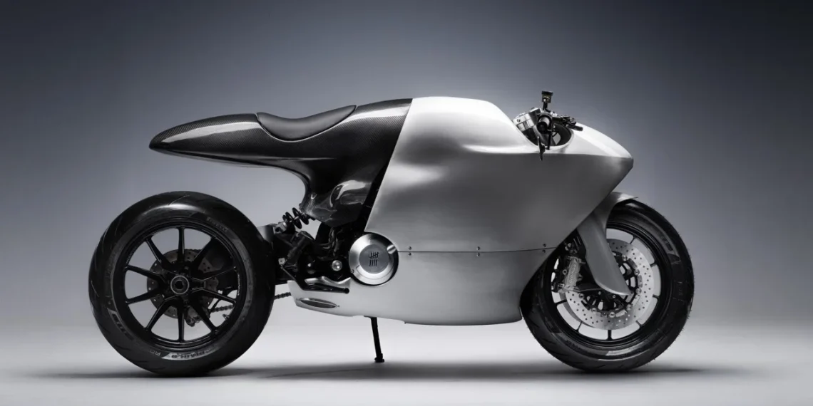 Ducati 821 en « liquid metal » fabriquée à la main au Vietnam : l’unique exemplaire qui fascine les passionnés - plare. Ducati 821 en « liquid metal » fabriquée à la main au Vietnam : l’unique exemplaire qui fascine les passionnés